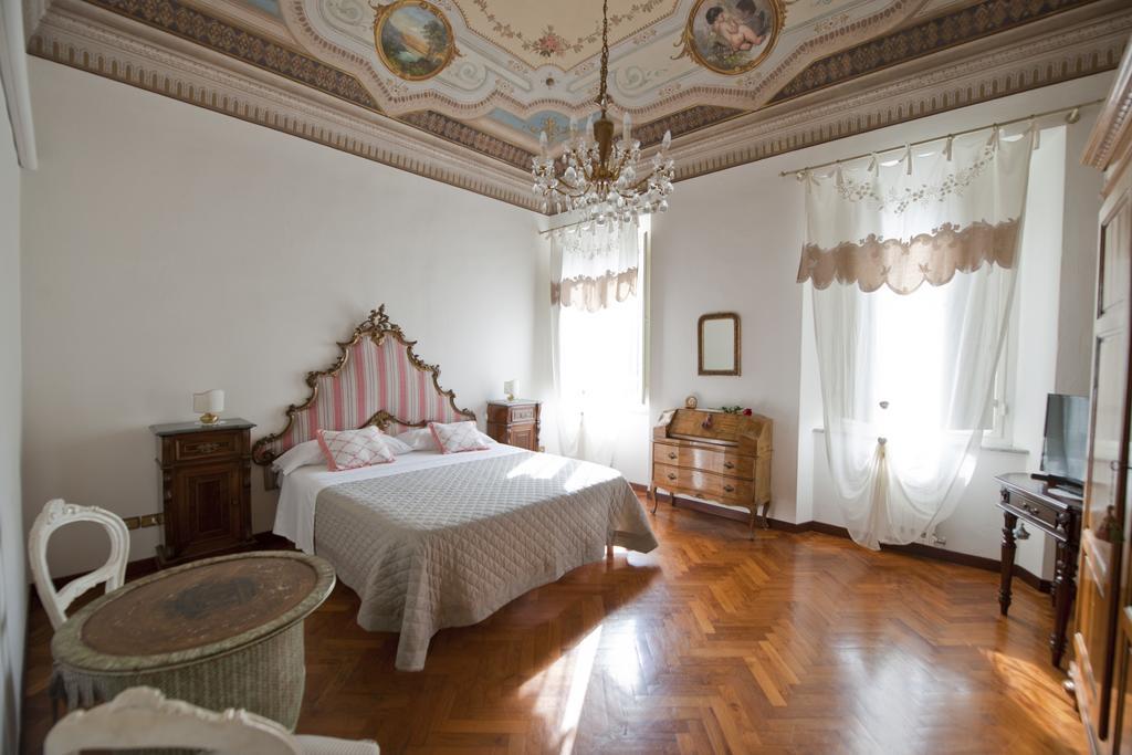 B&B Ester Pisa Buitenkant foto